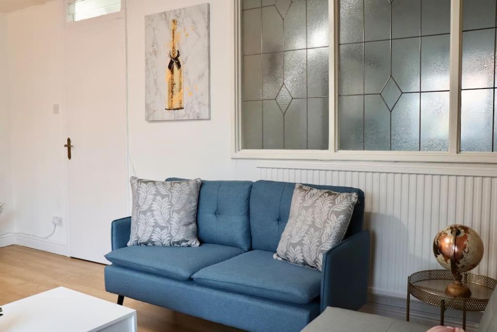 Lovely Staycation With Family Free Parking & Wifi Leeds  Esterno foto