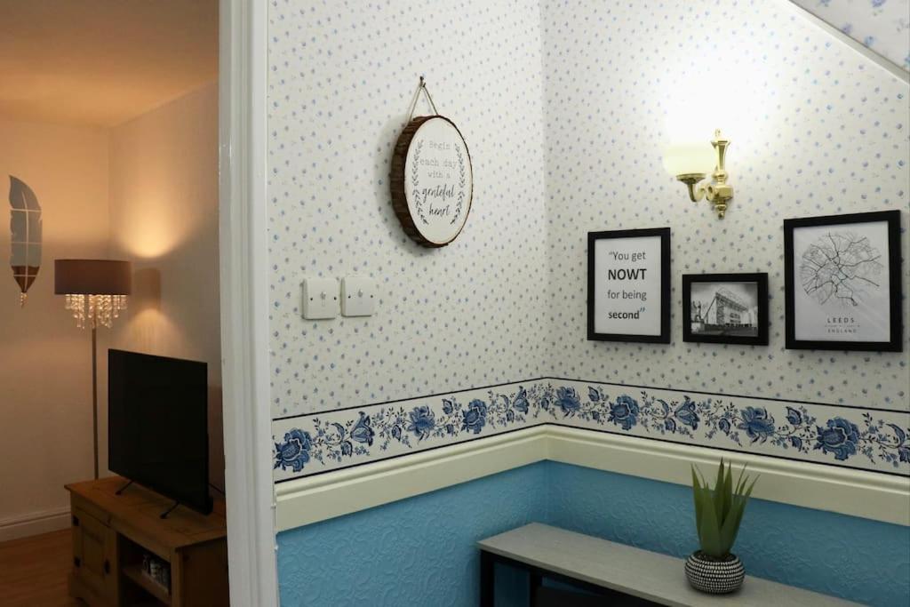 Lovely Staycation With Family Free Parking & Wifi Leeds  Esterno foto